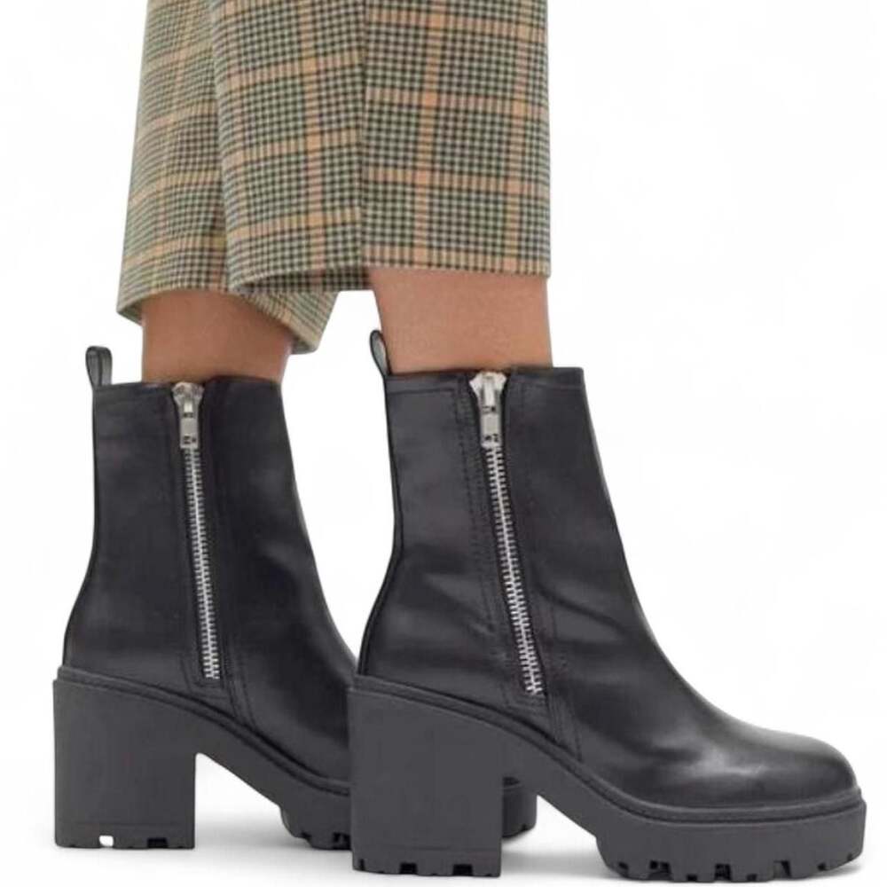 Urban Outfitters UO Zip-Up Lug Sole Ankle Boots